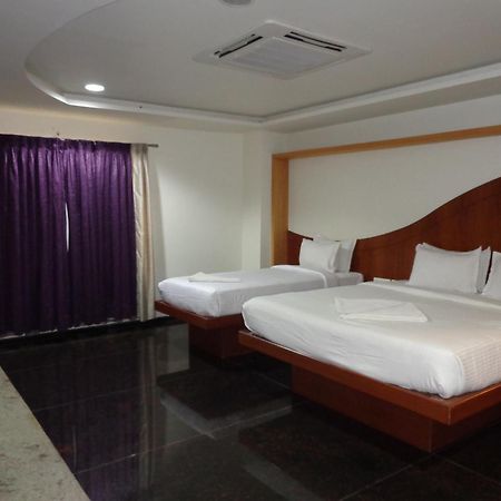 Sanu International Otel Nāmakkal Dış mekan fotoğraf
