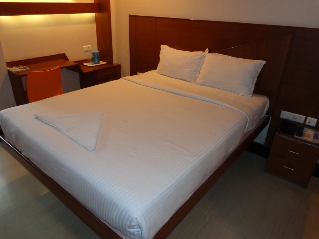 Sanu International Otel Nāmakkal Oda fotoğraf