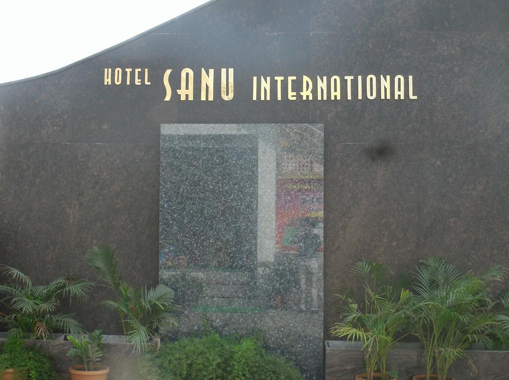 Sanu International Otel Nāmakkal Dış mekan fotoğraf