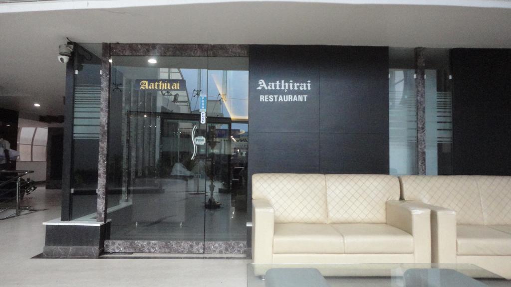 Sanu International Otel Nāmakkal Dış mekan fotoğraf