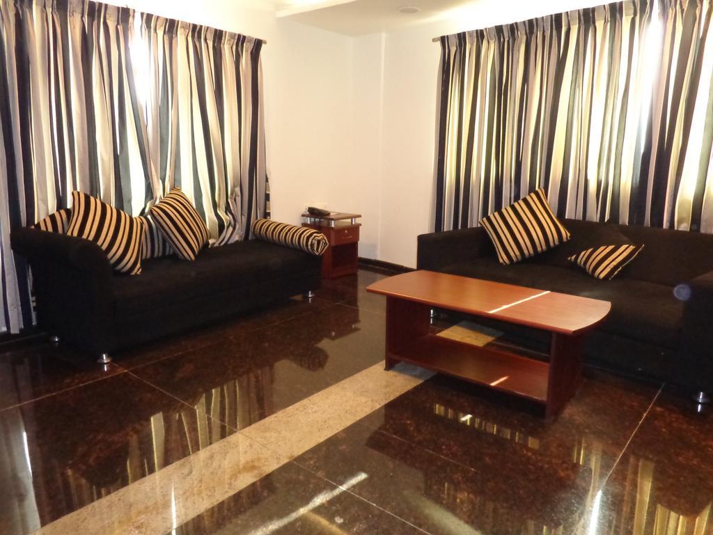 Sanu International Otel Nāmakkal Dış mekan fotoğraf